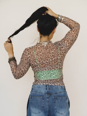 Out In the Wild Layering Top - Mocha M / Mocha