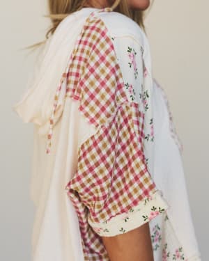 Crazy Daisy Floral Patch Top - Cream L / Cream