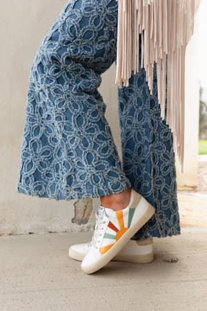 Sun Rays Retro Sneakers: undefined
