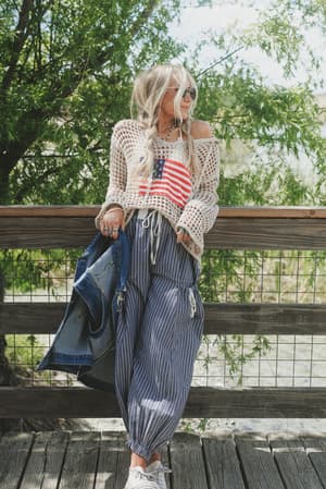 americana-flag-hoodie-beige/Beige