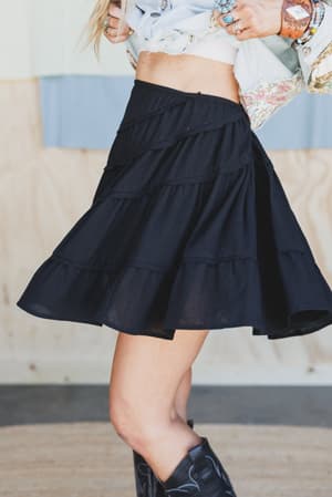 becky-tiered-skirt-black/Black
