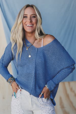 moonlit-layers-v-neck-top-blue/Blue