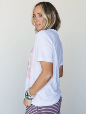 Cool Moms Club Tee - White M/L / White