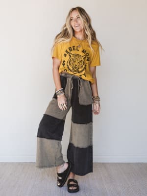 The Nest Rebel Mom Society Tee - Mustard S/M / Mustard