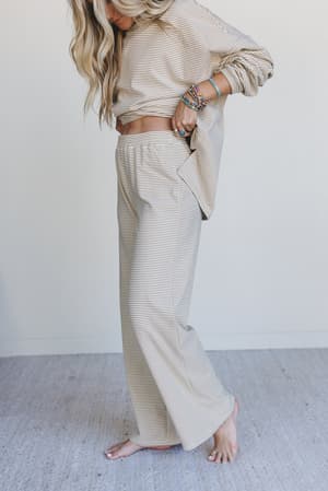 soft-mode-wide-leg-pants-beige/Beige