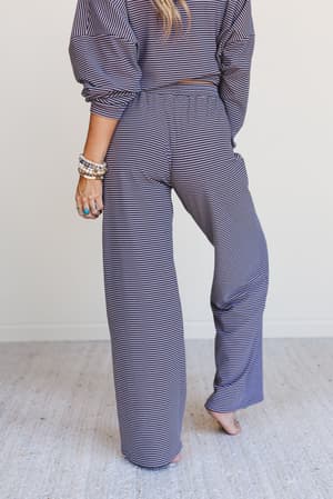 soft-mode-wide-leg-pants-lavender/Lavender