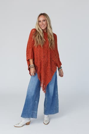 sea-beyond-lace-poncho-rust/Rust