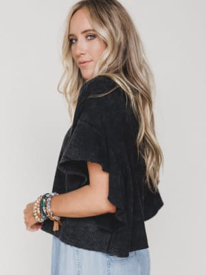 Ruffle Sleeve Tee - Ash Black L / Ash Black
