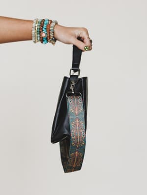 Easy Out Purse - Black OS / Black