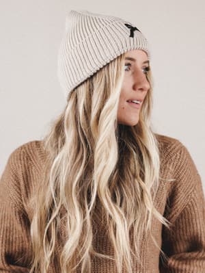 summit-sweetheart-beanie-sand-beige/Sand Beige