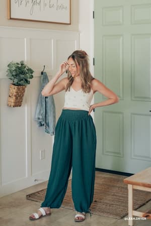 oceana-cinched-pants-hunter-green/Hunter Green