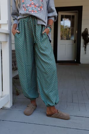 mystic-mirage-printed-joggers-teal/Teal
