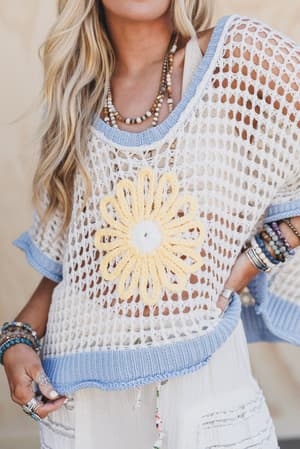 beachy-breeze-flower-sweater-ivory/Ivory