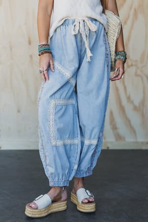 floral-drift-embroidered-pants-light-denim/Blue