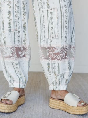 Calm Waves Pants - Natural Floral L / Natural Floral