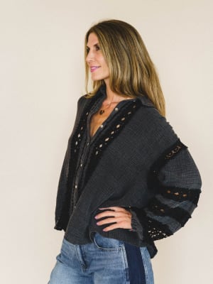 Hideout Button Up Top - Black S / Black
