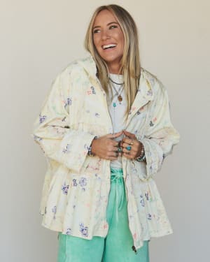 Sweet Energy Shacket - Cream Floral L / Cream Floral