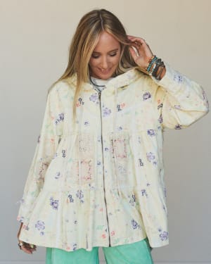 Sweet Energy Shacket - Cream Floral L / Cream Floral