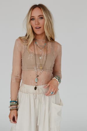 graceful-lace-top-nude/Nude