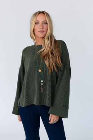 love-it-v-neckline-textured-top-olive/Olive