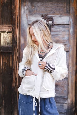 leighton-button-up-jacket-cream/Cream