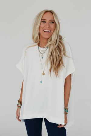 moon-glow-texture-knit-top-off-white/Off White