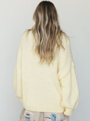 Ray Of Sunshine Sweater - Yellow L / Yellow