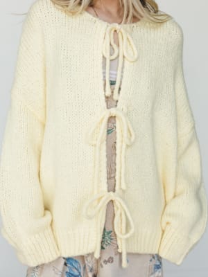 Ray Of Sunshine Sweater - Yellow L / Yellow