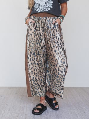 Savannah Rise Pants: undefined