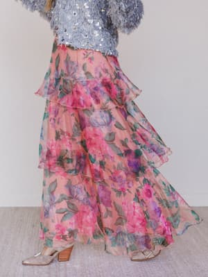 Floral tiered skirt with a plain background