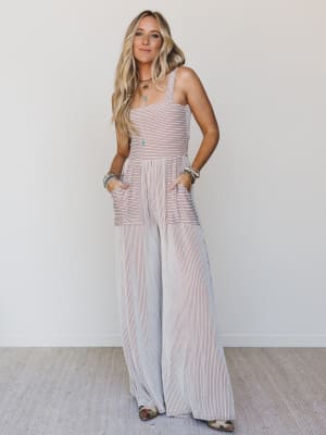 The Nest Alanis Textured Jumpsuit - Taupe M / Taupe