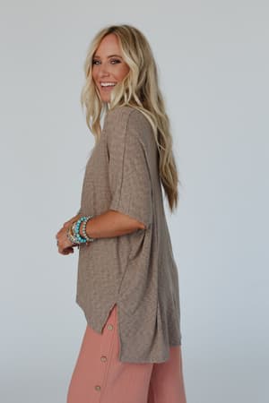 warm-nights-v-neck-top-mocha-dark/Mocha Dark