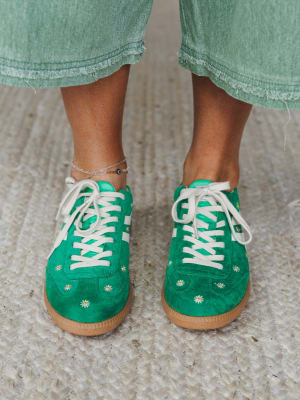 Xena Sneaker - Green 6.5 / Green