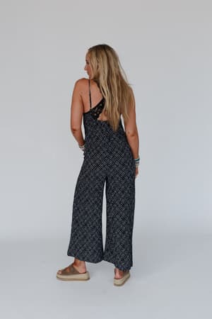 annabelle-printed-jumpsuit-black/Black