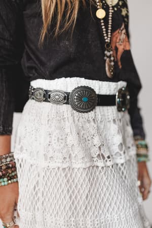 austin-turquoise-concho-belt-black/Black