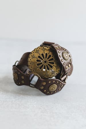 rustic-medallion-concho-belt-brown/Brown