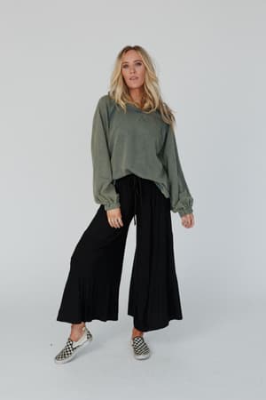 crossed-paths-sweatshirt-olive/Olive