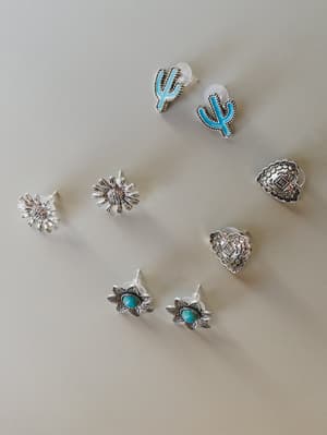 Ranch Life Stud Earrings - Sliver OS / Sliver