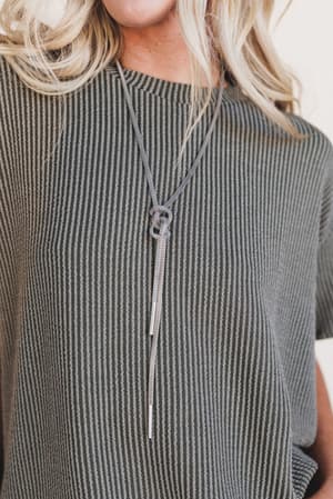 horizon-drop-necklace-silver/Silver