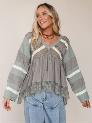 Dainty Days Top: undefined