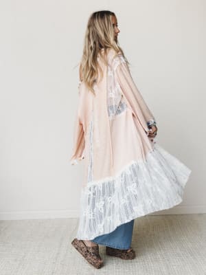 Sweet Sunday Kimono: undefined