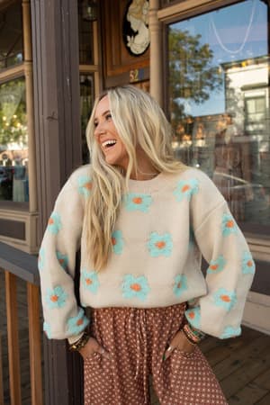 rainy-bloom-sweater-almond/Almond