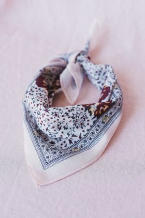 Knot Again Floral Bandana: undefined