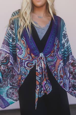 blooming-mosaic-wrap-blue-multi/Teal