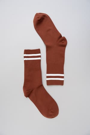 sleepaway-style-retro-stripe-socks-rust/Rust