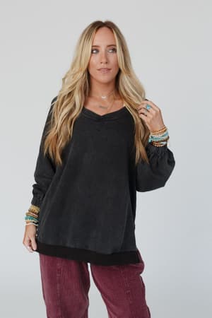 crossed-paths-sweatshirt-black/Black