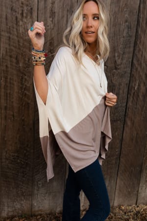 coffee-sunsets-v-neck-top-cream-brown/Cream Mocha