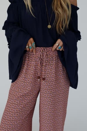 the-nest-true-wanderer-pants-dusty-rose/Red