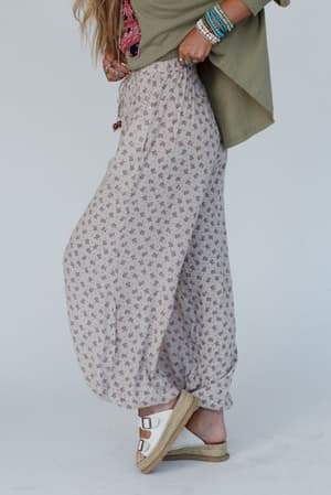 emberlyn-wide-leg-cinched-pants-taupe/Taupe