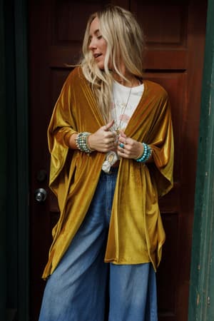 savoy-velvet-kimono-marigold/Marigold